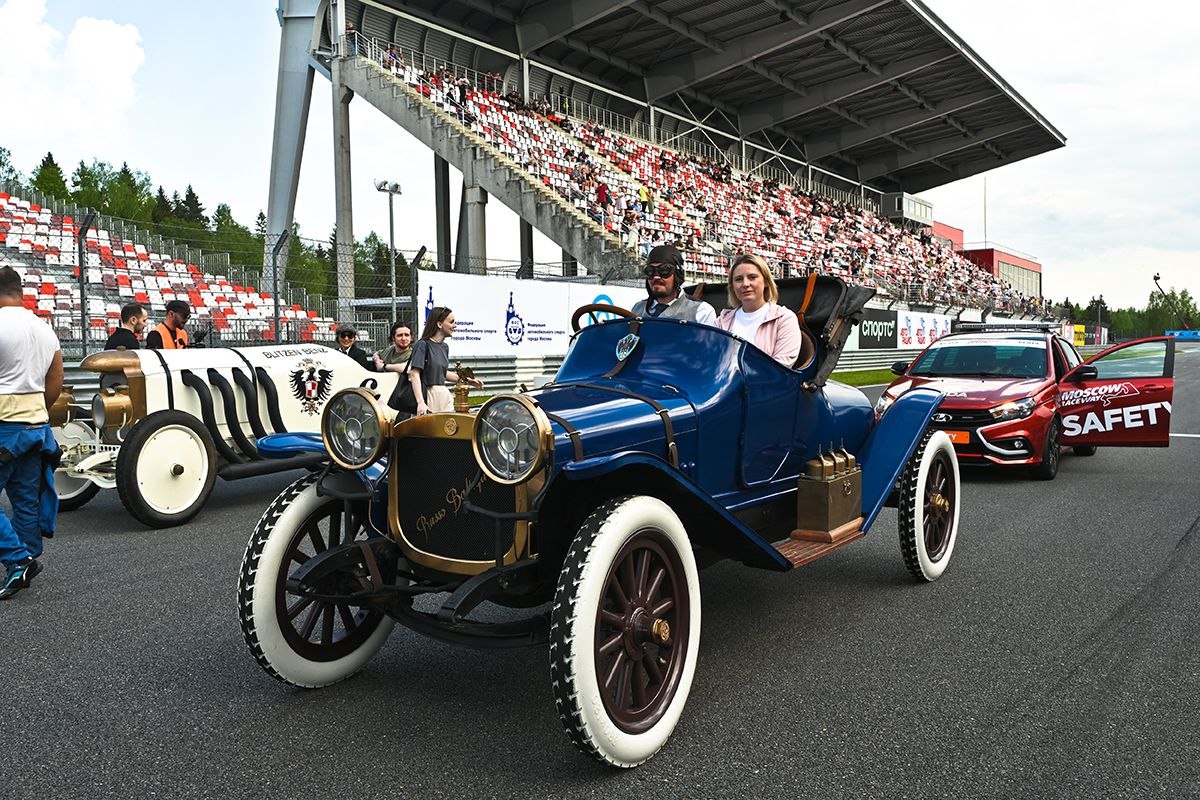 REC: этап на Moscow Raceway с легендарными автомобилями из фильма