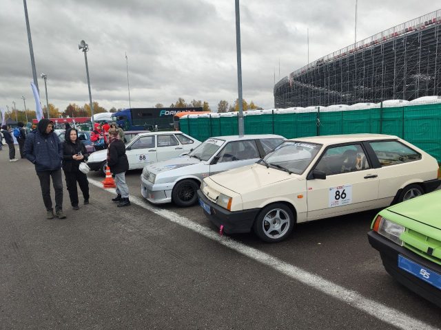 Team Classic на параде 55 лет побед Лада в рамках финала РСКГ