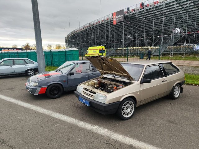 Team Classic на параде 55 лет побед Лада в рамках финала РСКГ