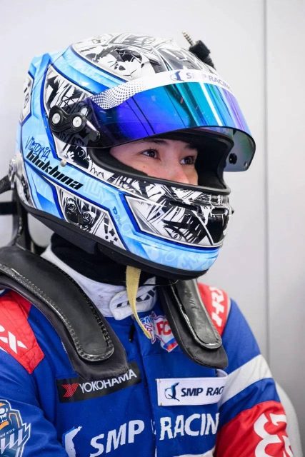 SMP Racing объявила осенний розыгрыш мерча и автографов