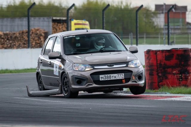 В субботу стартовал очередной сезон Lada Time Attack Cup - и мы там тоже были