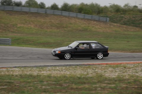 Lada (ВАЗ) 2113
