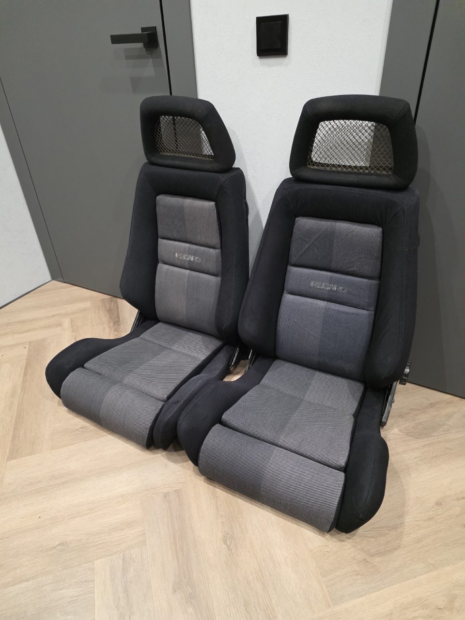 Сиденья Recaro LX-C со складыванием для купе, пара