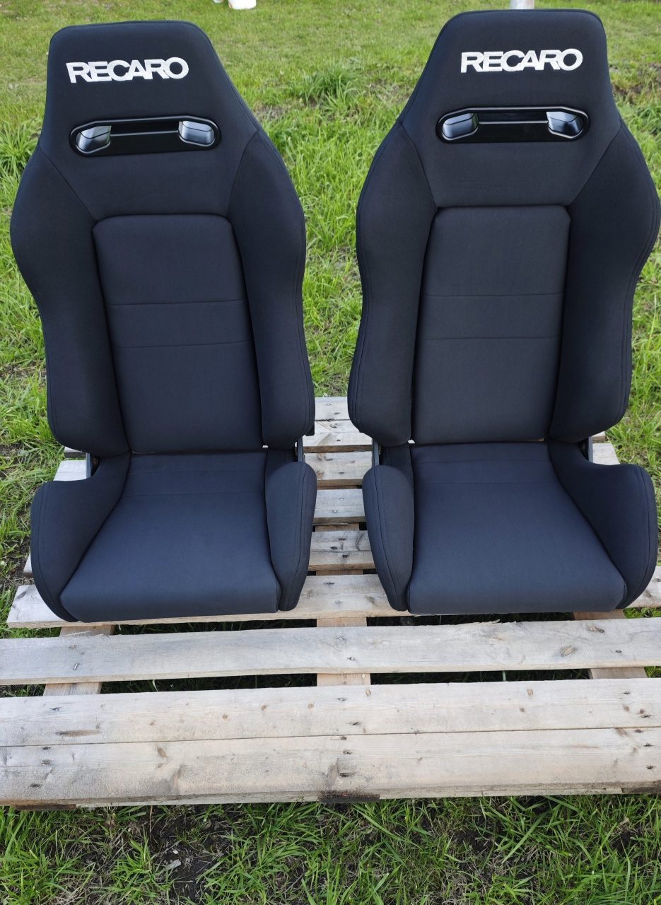 Сиденья Recaro SR3 с салазками, пара, складывание для купе