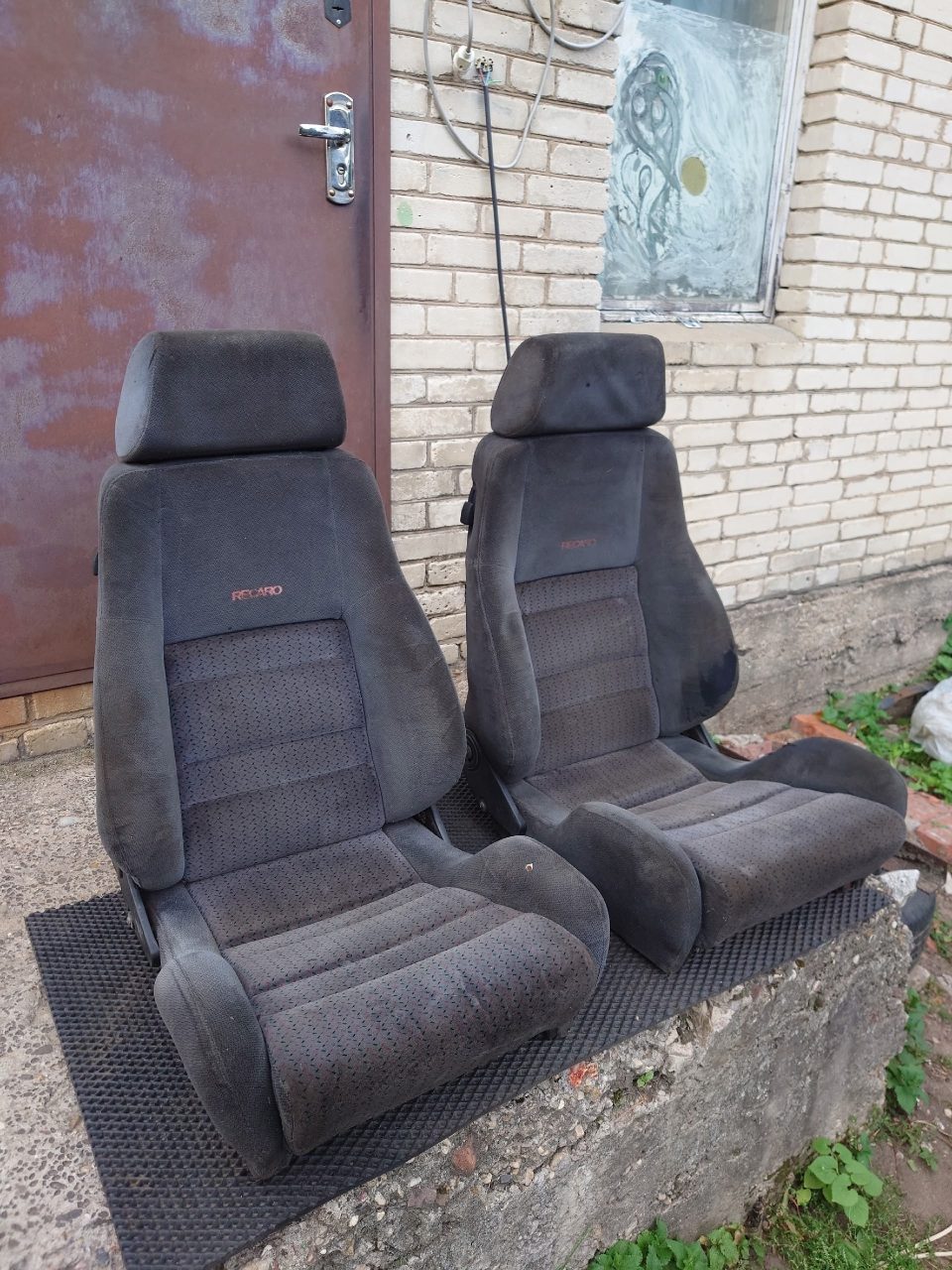 Сиденья Recaro KST от Ford Escort Mk5 RS2000, пара под восстановление