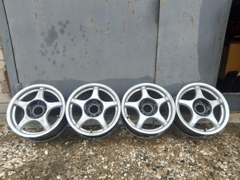 Диски Kosei Weltz R15 J6.5 ET38, 4x114.3 и 5x114.3, комплект