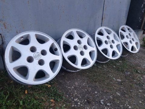 Оригинальные диски Nissan 240SX R15 4x114.3 J6 ET40, комплект