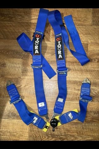 Ремни безопасности Toora
