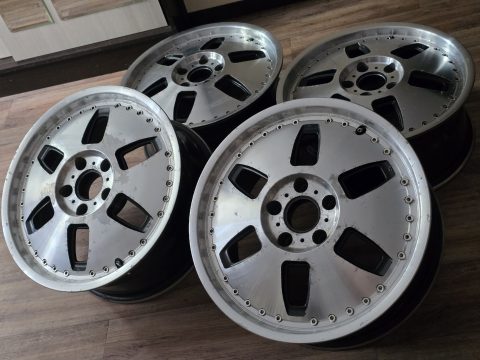 Диски Club Liena R17 5x114.3 7J ET40, комплект с гайками