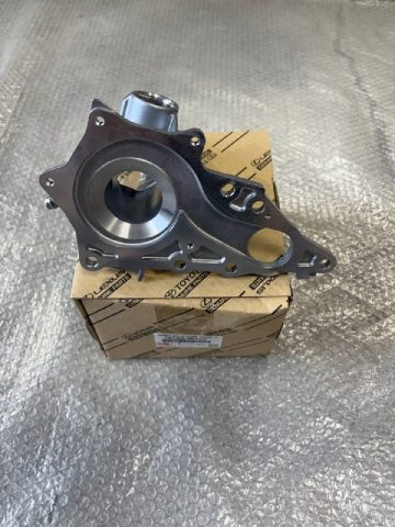 Задняя часть помпы 1JZ-GTE/2JZ-GTE, новая оригинал Toyota