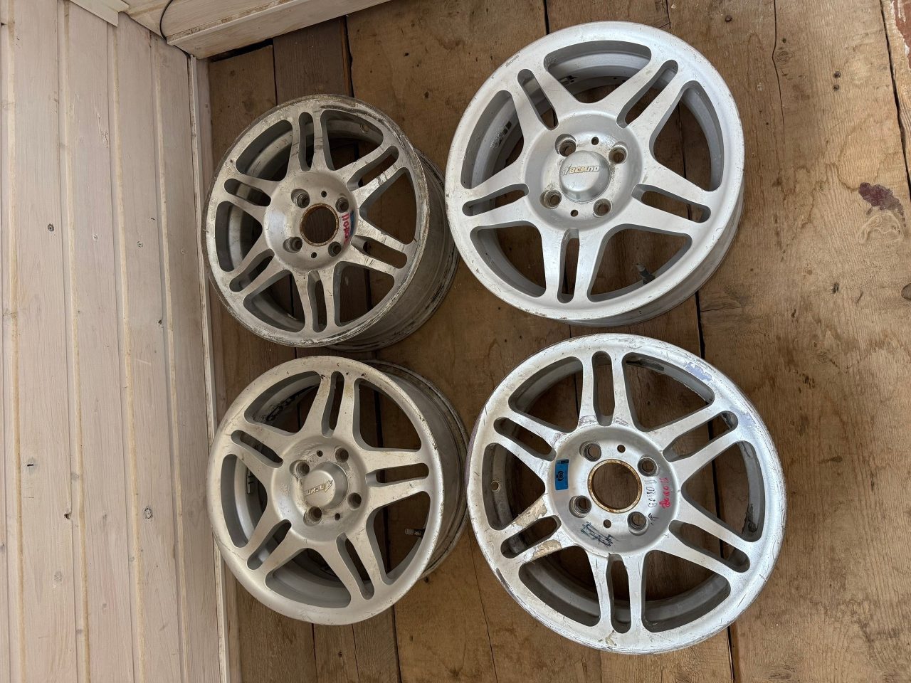 Диски R14 4x98 5.5J: 2 «Фантазия» и 2 «Антарес», 4 шт.