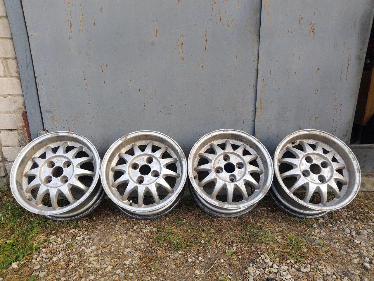 Диски ARC Alurad AV080 R15 7J ET37 4x114.3, комплект