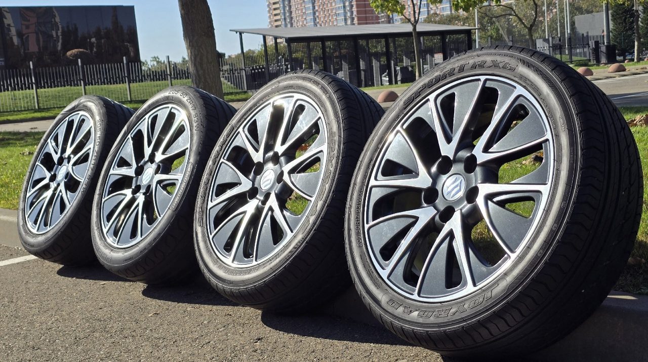Колёса Borbet R17 5x114.3 6.5J ET50 с шинами 205/50 R17