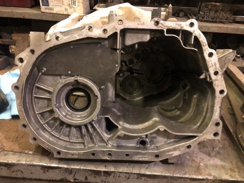 Половина корпуса 6-ступенчатой КПП Mitsubishi Lancer Evo, б/у
